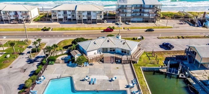 Best Views on the Island! Oceanfront, Sunsets, Boat Dock, Elevator, Pool, Fish! Hotels in Pender County