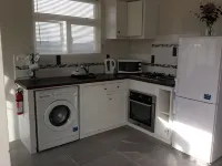 Hill Rise Retreat One - Apartments
