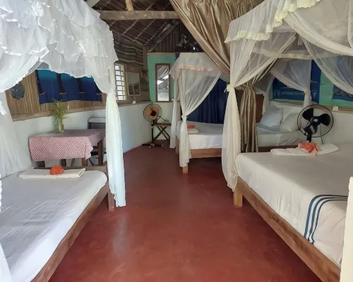 Piscine bimoko Hotels in Diana