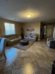 Great family friendly home very private back yard, heated pool & covered patio. - Homestays