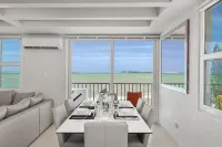 Amapola SeaSide Beach Front Apartment
