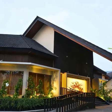 Azana Garden Hill Resort Blora