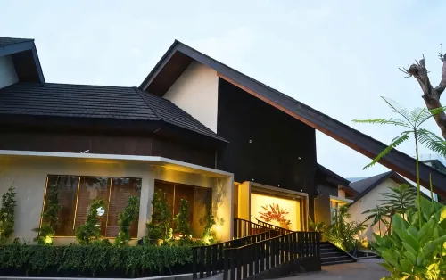 Azana Garden Hill Resort Blora