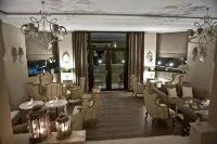 Melies Boutique Hotel