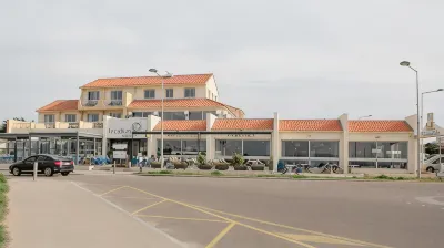 Logis Hôtel le Calluna Restaurant la Flottille Hotels in Prefailles