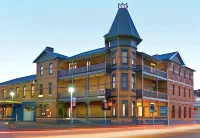 Ikon Hotel