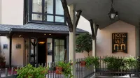 Hotel de La Ville Hotels in 