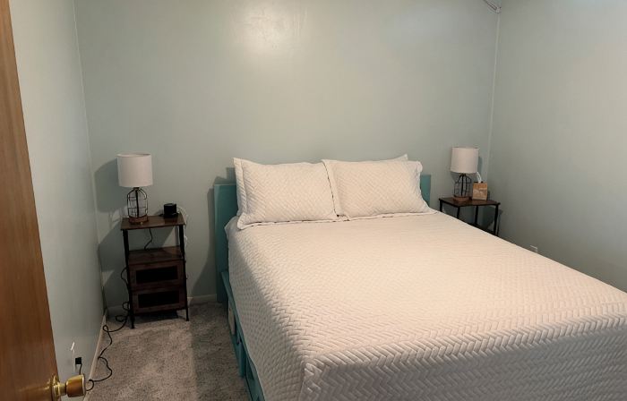Cozy apartment on Keuka Lake, close to Keuka College, wineries and breweries.