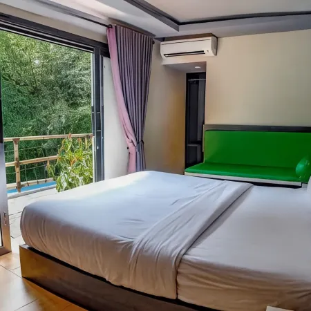 By the River Cottage with Private Warm Pool Hotels in Mlati