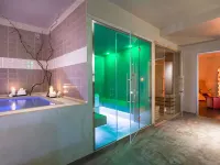Best Western Plus City Hotel Hotel berhampiran Palazzo Grimaldi della Meridiana