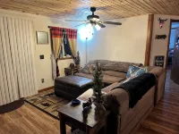 Charming 3-bedroom cabin with WiFi, AC in lovely Upper Turtle Lake. - Chalets