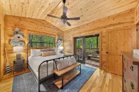Creekside Retreat: Hammocks, Firepit, and Games...Sleeps 8! - 4-Star