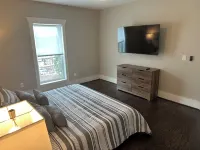 Brand New Spacious 5-bedroom house in awesome Downtown Blue Ridge.