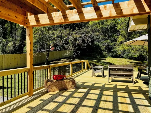 Carters Creek Cottage just minutes away from Franklin, Leipers Fork, South Hall.