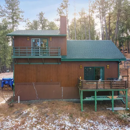 Riley's Retreat  Hot Tub and air conditioning!