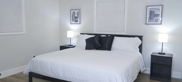 Green Bay Getaway – Near Lambeau, Family Friendly, Midterm Stay Too, All Welcome Hotels in Green Bay