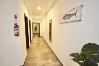 Charming & Spacious 2-bedroom Apartment Near Ocean-Starfish Villa - Villas