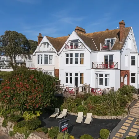 Chelsea House Apartments