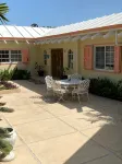 4bd 4.5 baths House and two private apartments. Beautiful views! Self check in! - 무료 와이파이