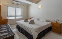 Apartment with fantastic sea view only 20m from the beach