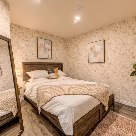 North House - Two Bedroom Escape in the Heart of Old Quebec