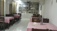 Suri Hotel - Rudraprayag - Alojamientos
