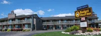 Budget Host Inn & Suites - Swimmingpools