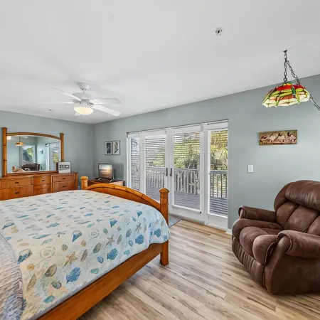 Perfect Placement, A beautiful beachfront home Hotele w: Captiva