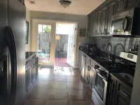 Pool spacious home in the heart of town - Private Pools