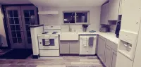 4 Bedroom/3 Bath Upper Level Remodeled Shop, in town, fully loaded for up to 12! - 4-Star