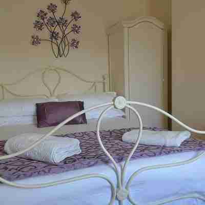 Fuzzy Duck Cottage. Over 100 5 star reviews on Trip Advisor. Sleeps 4 Rooms