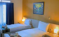 Aleyra Hotel and Villa's Garut - parking