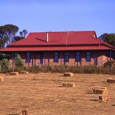 Tower Hill House Near Port Fairy, Beautiful Ocean Views, Nature Reserve, Pets OK