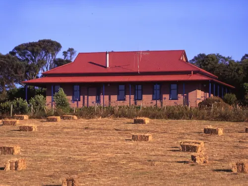 Tower Hill House Near Port Fairy, Beautiful Ocean Views, Nature Reserve, Pets OK