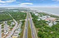 Emerald Beach Cottage, Walk to the Beach! - 3-Star