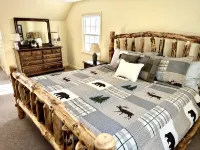 Pet-friendly Rustic Mtn Home+Apt - 民泊