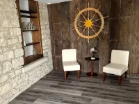 Riverview Villa - Hot Tub - Beach - River Views Hotels in Bellevue