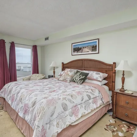 Resort-Style Beach-Front Condo in North Beach Tower in Diamond Beach!