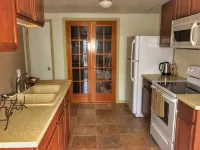 Charming Guest Suite Close to Downtown Golden - 3-Star