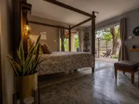 Off grid living! Enjoy and love the Nature! Hotels in Savaneta