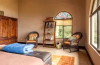 CR Mariposa Gateway - 4-Star
