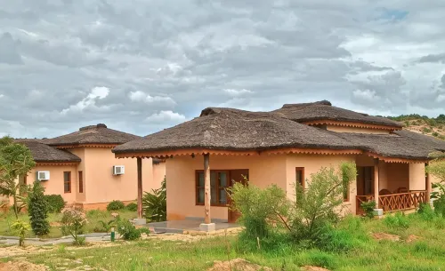 Hampi Heritage and Wilderness Resort - Junglelodges - Bãi đậu xe
