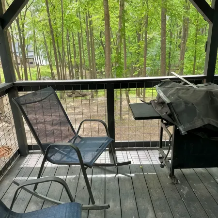 Kentucky Lake 3-bed Mobile Home Cabins - shared dock access WiFi, & Bald eagles!