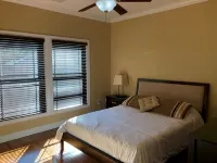 Relaxing Multi-family waterfront home with private dock on Lake Hartwell! - 4 ดาว