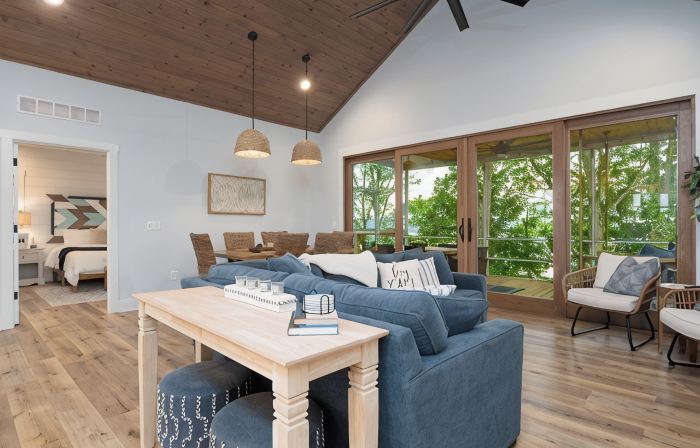 Cozy Lakehouse w/ Fire Pit & Bed Swing Near Mammoth Cave National Park