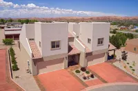 DW7 Spacious Cowboy-Themed Condo near Arches National Park With Hot Tub! - Jacuzzi