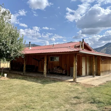 Cozy Cabin with River Access optional full 50amp RV hook-ups onsite