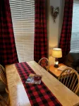 5 minute walk to lifts and Stratton Village! Cozy fireplace with a private patio - Pools