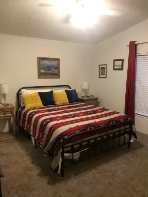Steps from the Frio River, Located Just Off 337 and a Newly Added Cowboy Pool. - 3 estrellas