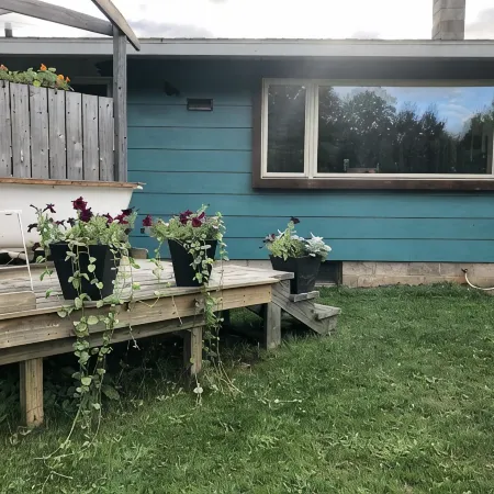 Your own Nature Retreat, minutes from town and wilderness opportuntities